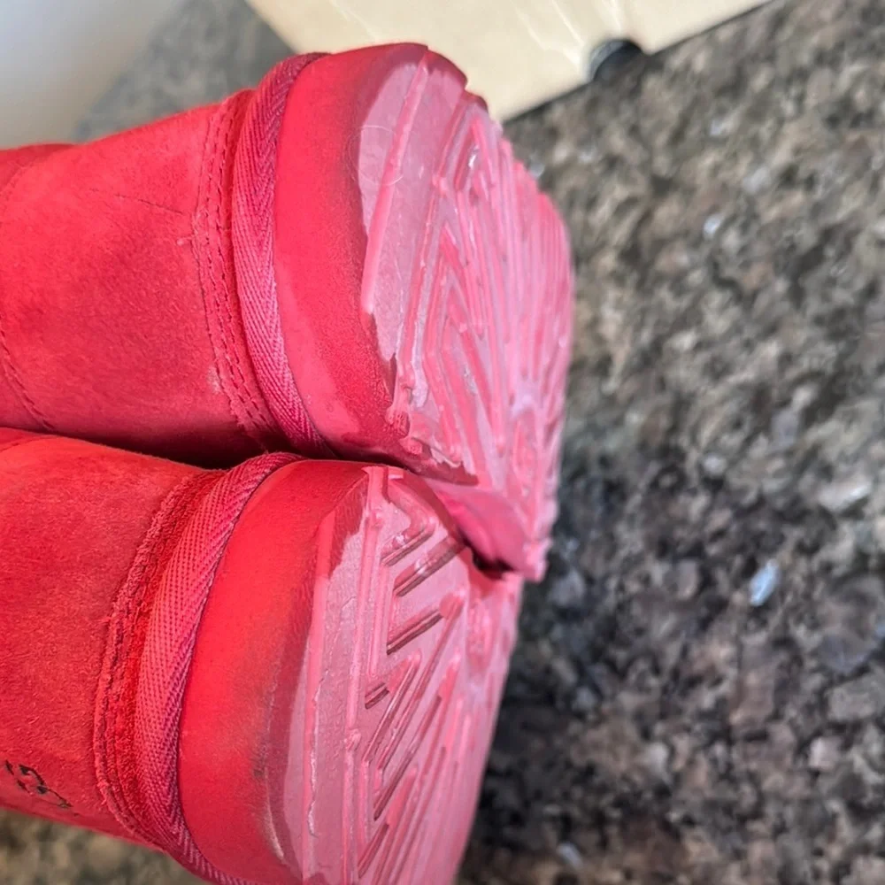 UGG Red Suede lace Booties 5 EUC